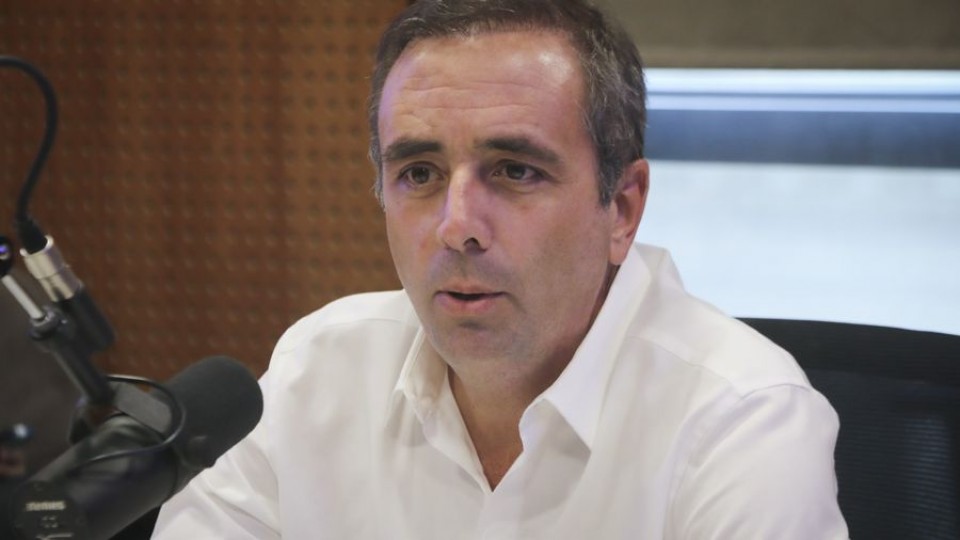 Sebastián Andújar: “Nacemos y vivimos en campaña electoral” — Entrevista — 12 PM | Azul 101.9