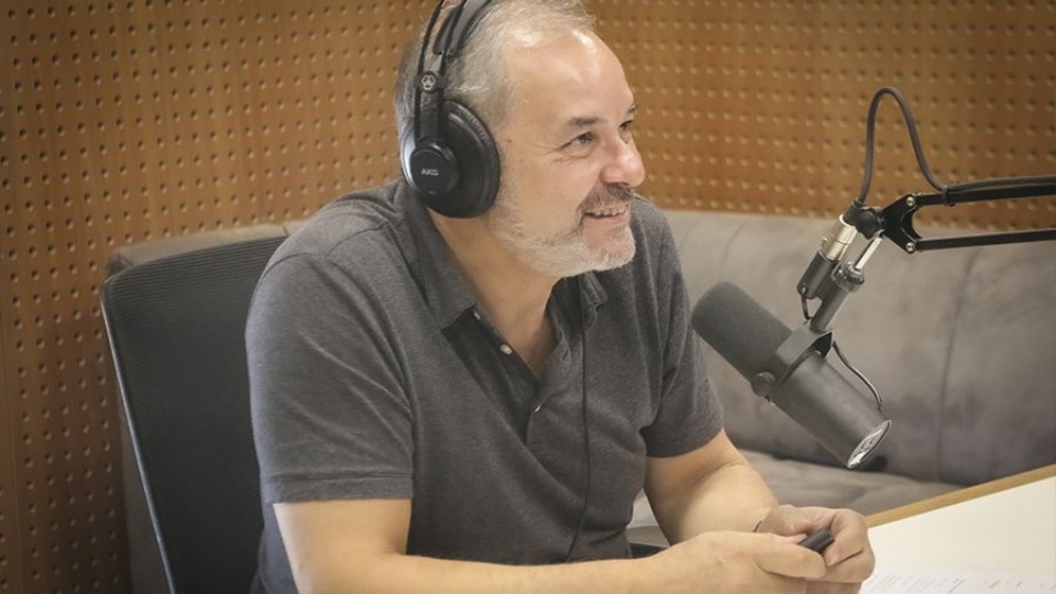 Marcelo Fernández: “El público -en su mayoría frenteamplista- no es un espectador domesticado” — Entrevista — 12 PM | Azul 101.9