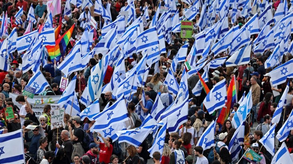 Israel atraviesa su mayor crisis institucional — Columna Internacional — 12 PM | Azul 101.9