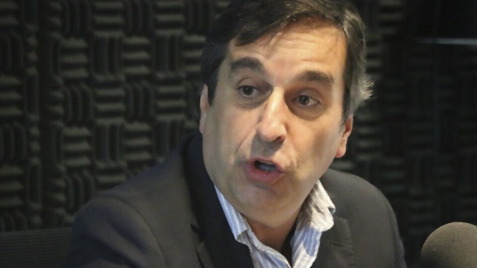 Lema: “Más allá de los vaivenes externos, la economía uruguaya tiende a converger a un crecimiento del 2%, una cifra baja” — Entrevistas — Primera Ma&ntilde;ana | Azul 101.9