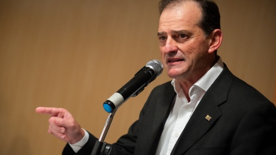 Guido Manini Ríos sobre el diálogo social: “Sería positivo que estuvieran todos los partidos” — Entrevista — 12 PM | Azul 101.9