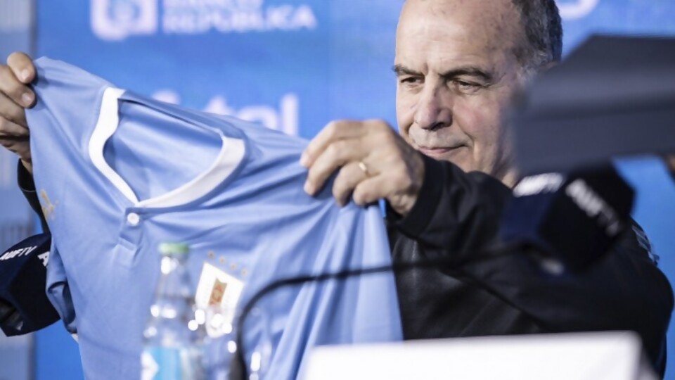 Los desafíos de Bielsa en la selección uruguaya —  Deportes — Primera Mañana | Azul 101.9