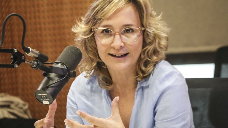 Laura Raffo: “La izquierda se ha vuelto intolerante con el pluralismo de pensamiento” —  Entrevista — 12 PM | Azul 101.9