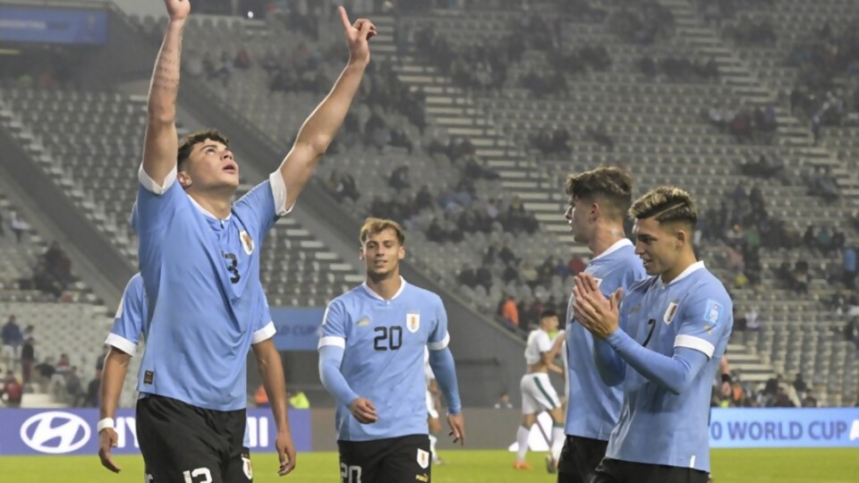 Uruguay repite el equipo para enfrentar a Inglaterra —  Deportes — Primera Mañana | Azul 101.9