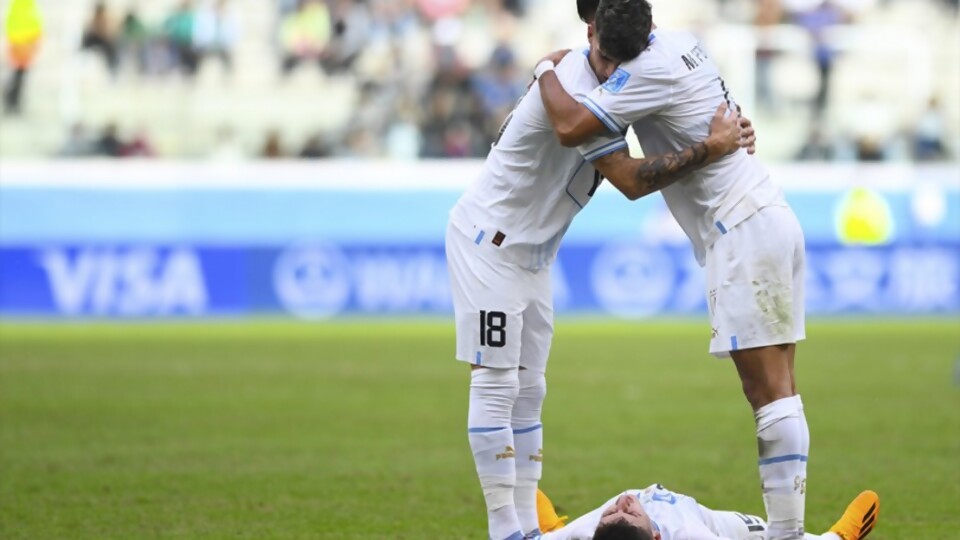 Uruguay entre los 8 mejores del Mundial — Deportes — Primera Mañana | Azul 101.9