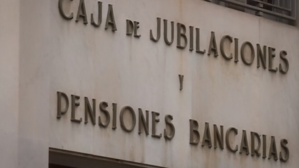 Mainzer: “La situación de la Caja Bancaria es muy complicada pero se va a encontrar una solución” — Entrevistas — Primera Mañana | Azul 101.9