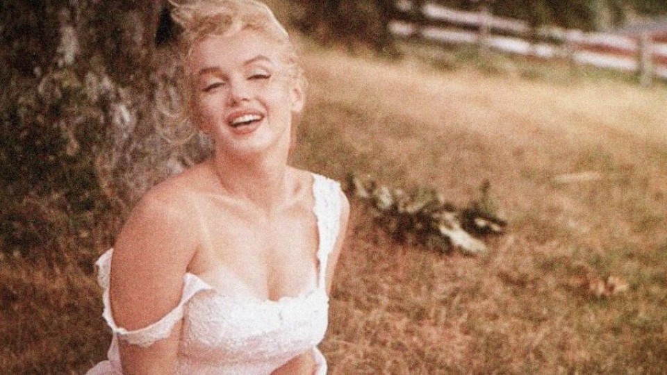 Relatos de Pecera: Las dos muertes de Marilyn Monroe — Relatos de Pecera — La Pecera | Azul 101.9