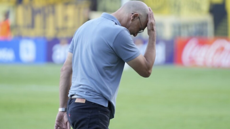 No va más: Arias no sigue en Peñarol — Deportes — Primera Mañana | Azul 101.9