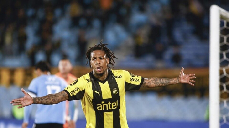 Peñarol ganó y estiró su ventaja en la Anual — Deportes — Primera Mañana | Azul 101.9