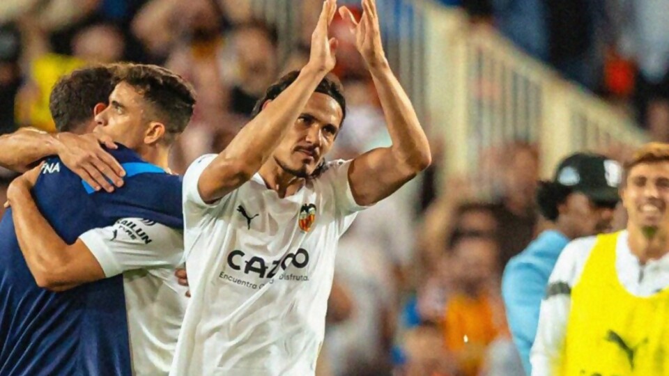 Valencia busca la salida de Cavani —  Deportes — Primera Mañana | Azul 101.9