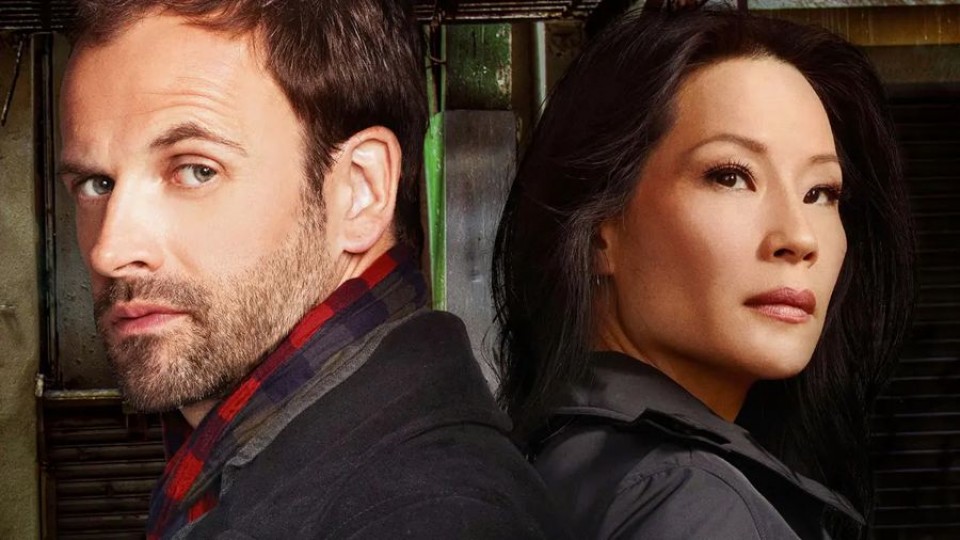 'Elementary': Sherlock Holmes en Manhattan — El Submarino Azul — La Pecera | Azul 101.9