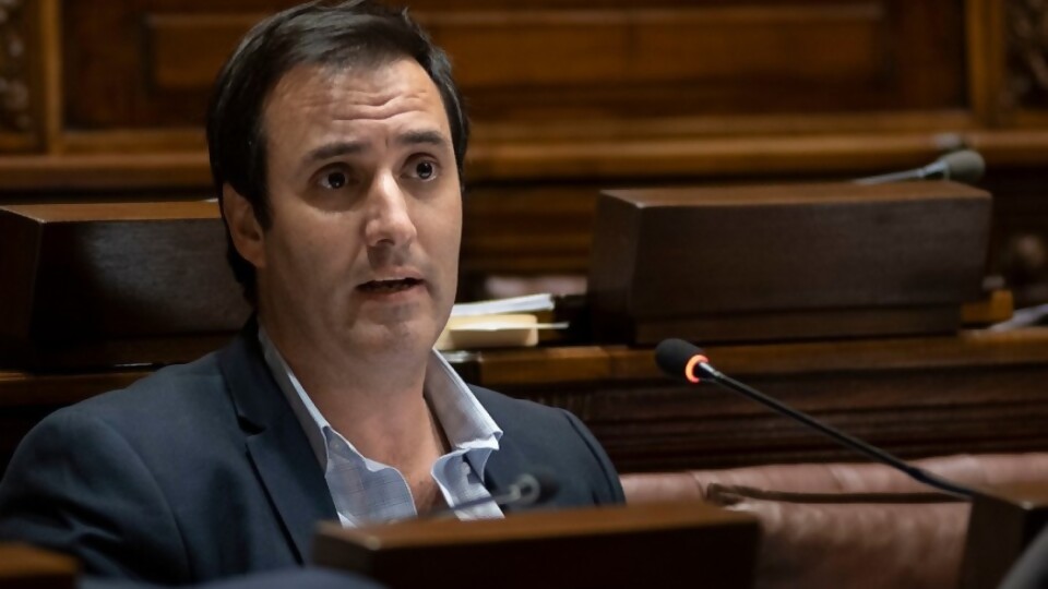 Conrado Rodríguez: “Viene siendo discutido desde la anterior legislatura” — Entrevista — 12 PM | Azul 101.9