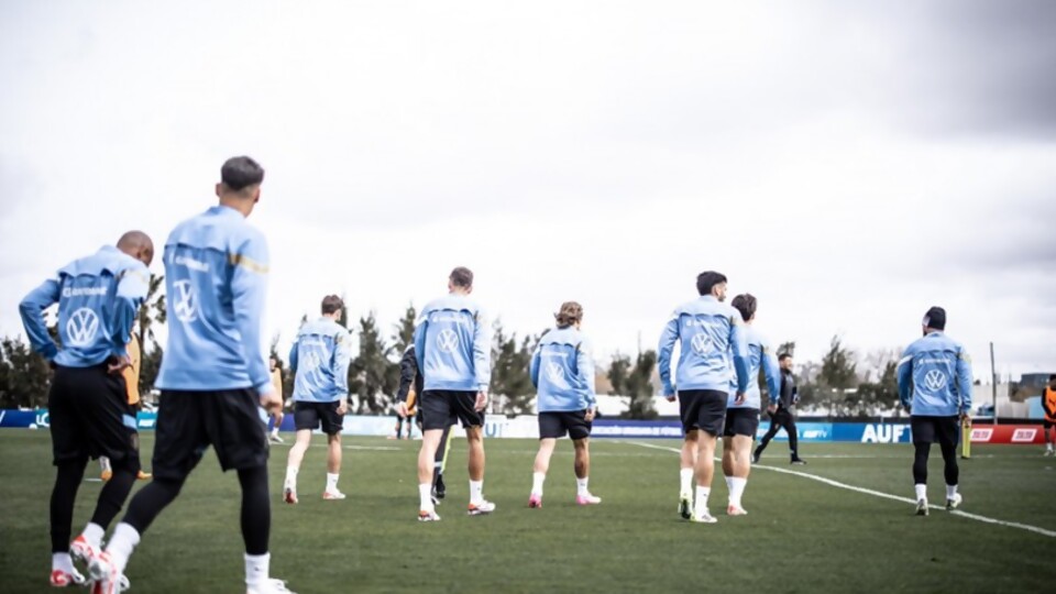 Uruguay sale a la cancha —  Deportes — Primera Mañana | Azul 101.9