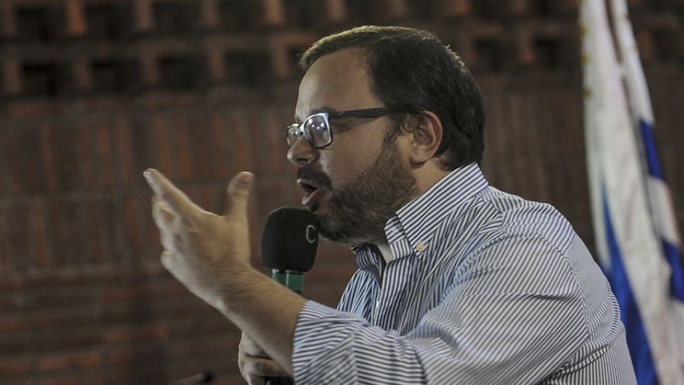 Felipe Schipani: “Quiero asumir un rol político activo” —  Entrevista — 12 PM | Azul 101.9