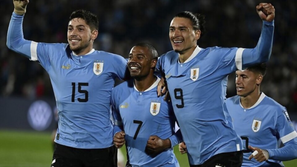 Los cambios de Uruguay para enfrentar a Brasil —  Deportes — Primera Mañana | Azul 101.9