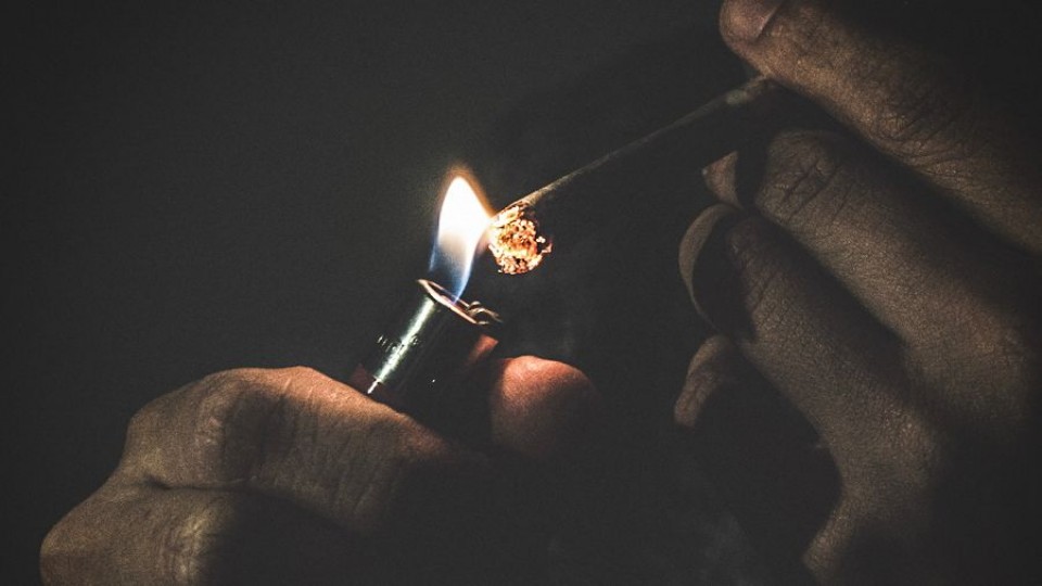 ¿Legalizar la droga? — Sumergidos en el fondo — La Pecera | Azul 101.9