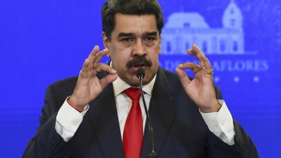 Con sospechas de fraude, Maduro gana el referéndum anexar la región del Esequibo — Claudio Fantini — Primera Mañana | Azul 101.9