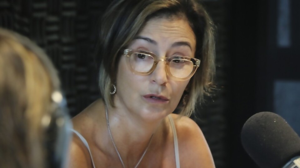 La salud mental en Uruguay: ¿Cuál es la situación y cómo afrontar el tema? —  Entrevistas — Primera Mañana | Azul 101.9