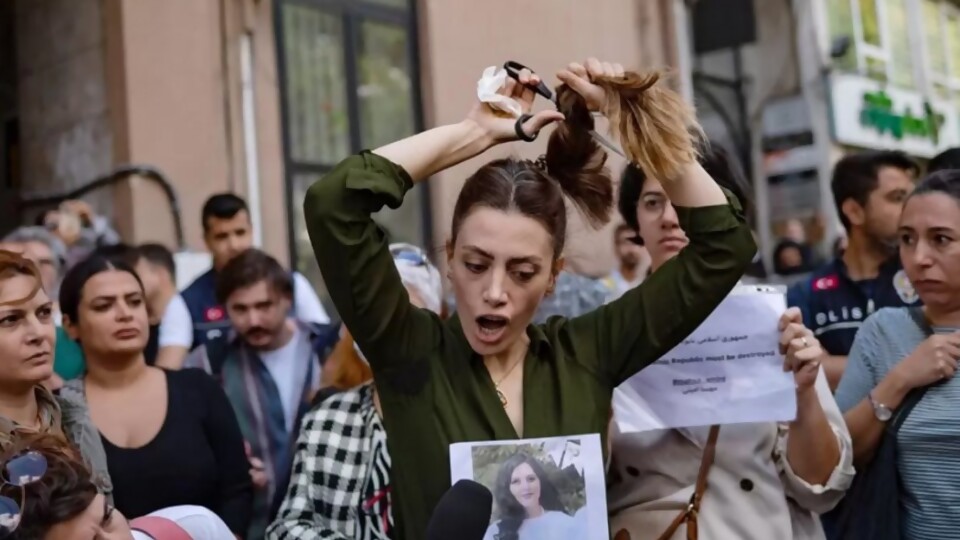 Las Mujeres Y Una Rebelión Histórica En Irán | Primera Mañana | Claudio ...